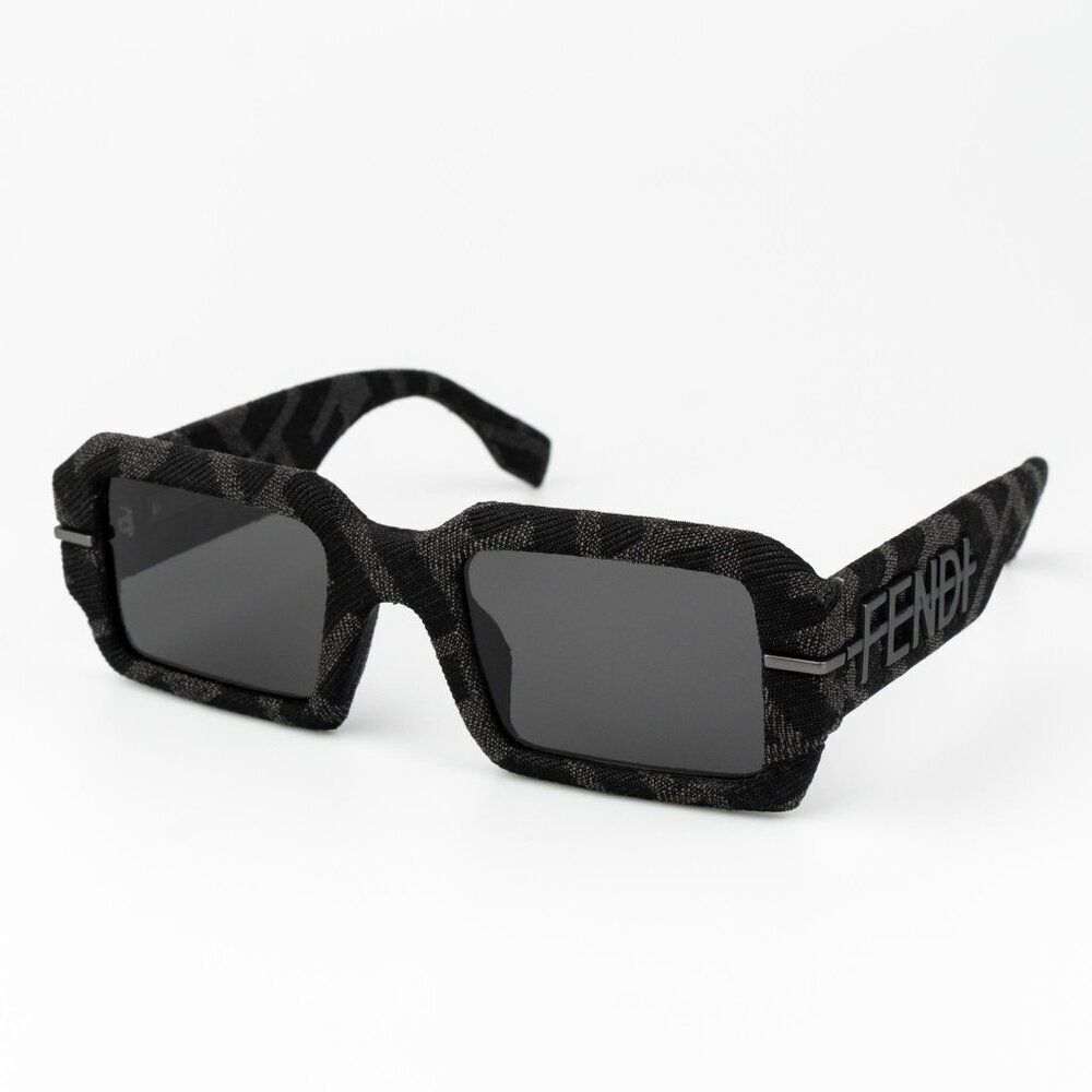 Fendi FENDIGRAPHY Women Sunglasses Rectangle Grey Monogram FE40074U 05A